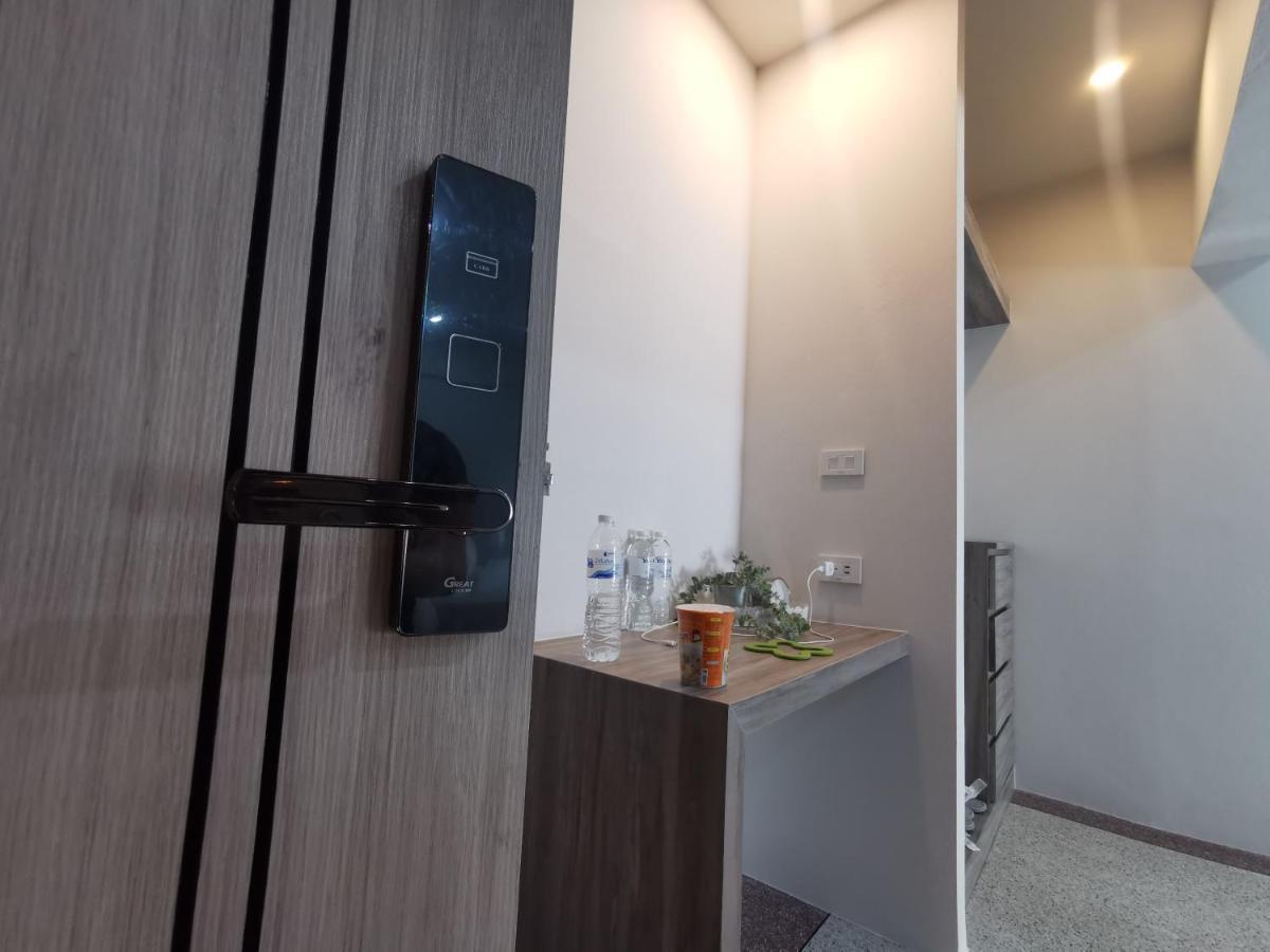 Abc@48 Hotel & Service Apartment バンコク都 エクステリア 写真